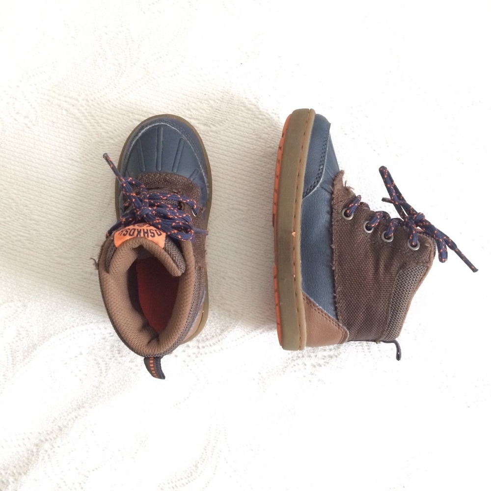 OshKosh Toddler Boots - Picture 5 of 6